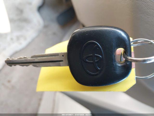 Toyota 4Runner Limited V8 Image 7