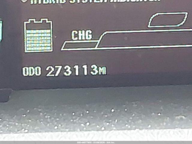 Toyota Prius Three Image 2