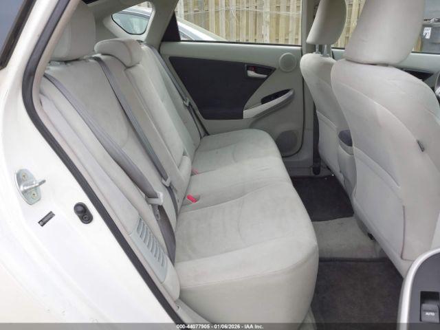 Toyota Prius Three Image 6