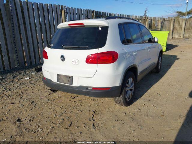 Volkswagen Tiguan S Image 8