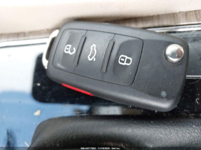 Volkswagen Passat 1.8t Se Image 9