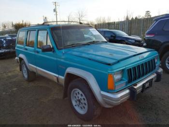  Salvage Jeep Cherokee