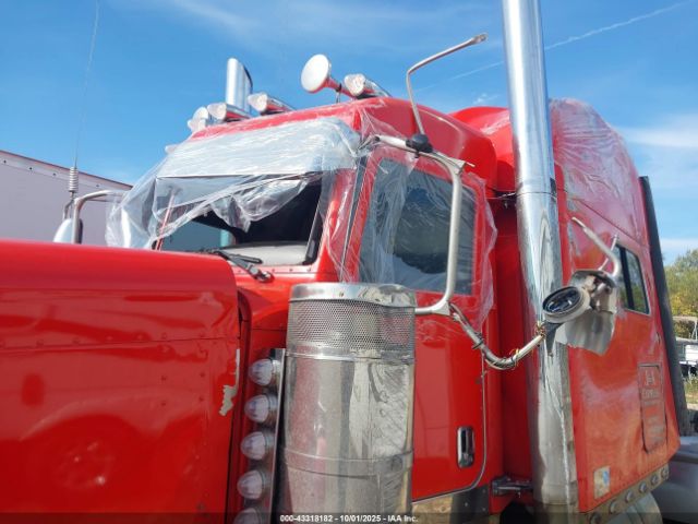 Peterbilt 389 Image 20