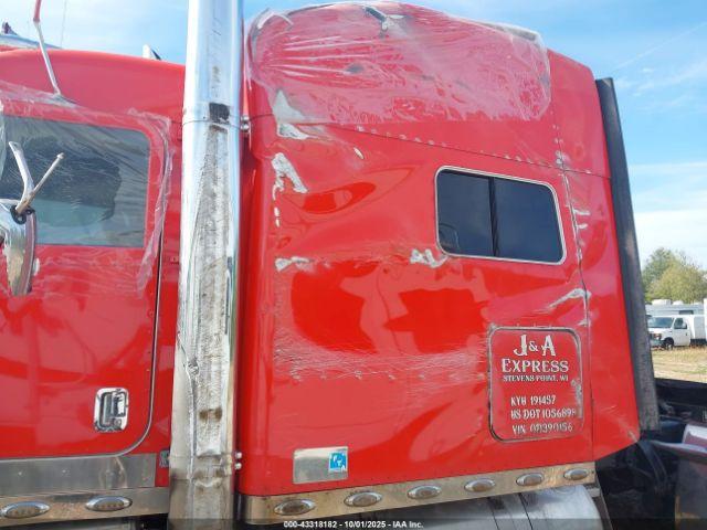 Peterbilt 389 Image 19