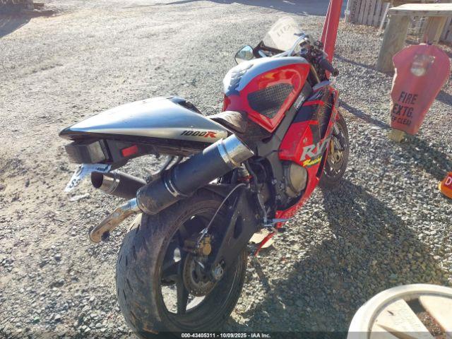 Honda Rvt1000 R Image 2