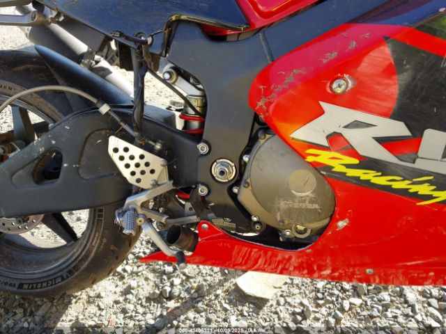 Honda Rvt1000 R Image 11