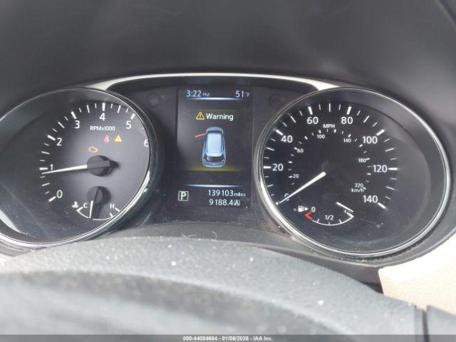 Nissan Rogue S Image 12