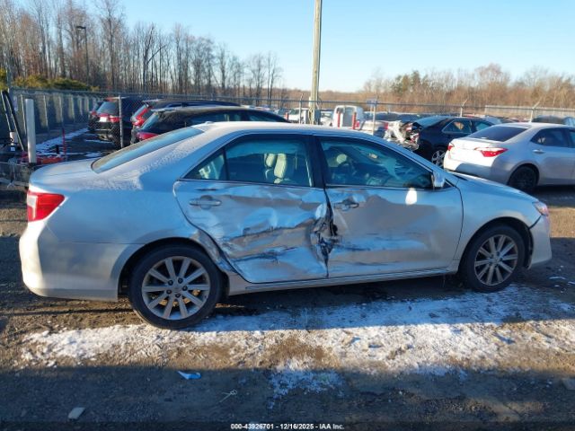 Toyota Camry Xle Image 7