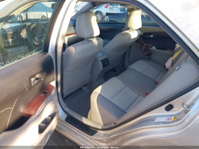 Toyota Camry Xle Image 10