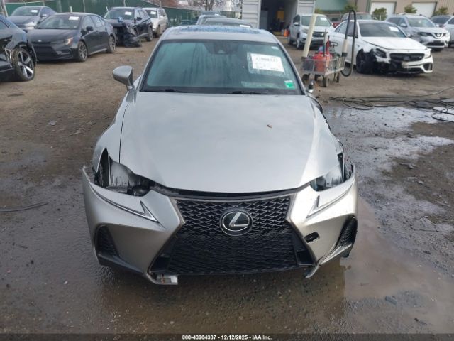 Lexus Is Image 15