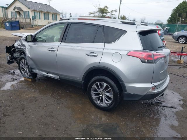 Toyota RAV4 Le Image 9