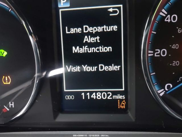 Toyota RAV4 Le Image 5