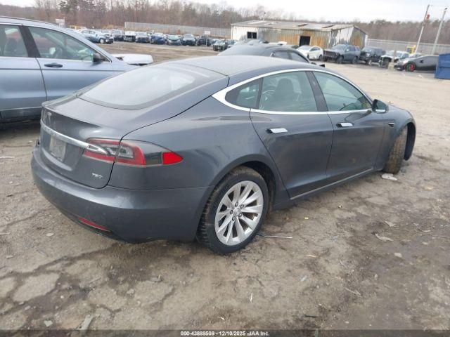 Tesla Model S Image 3