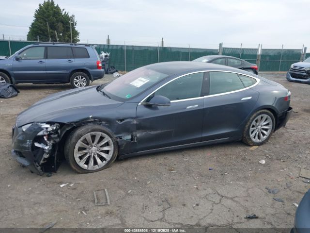 Tesla Model S Image 15