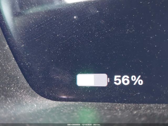 Tesla Model S Image 11