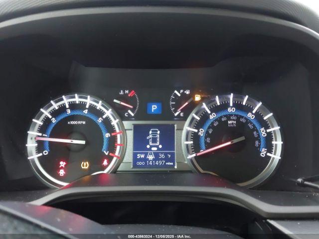 Toyota 4Runner Limited Image 6