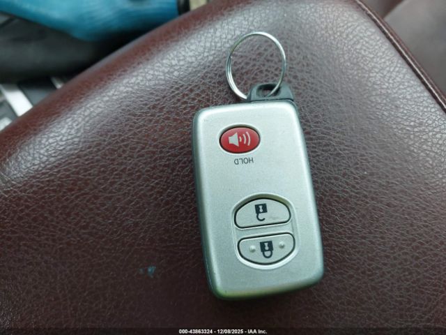 Toyota 4Runner Limited Image 12