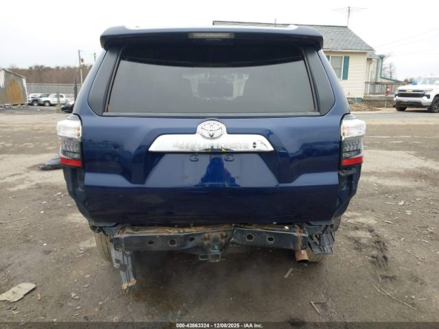 Toyota 4Runner Limited Image 9