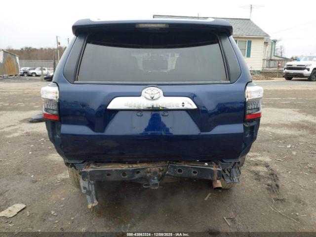 Toyota 4Runner Limited Image 9