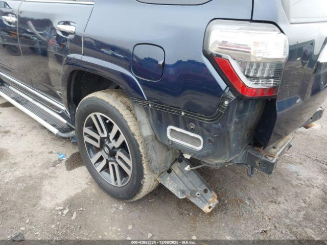 Toyota 4Runner Limited Image 15