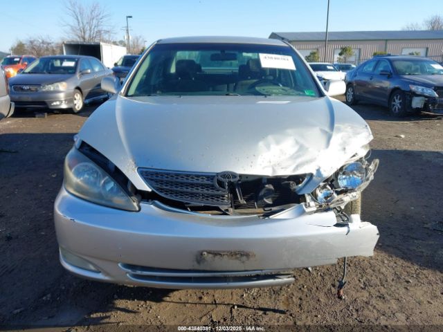 Toyota Camry Se Image 14