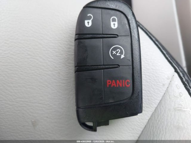 Jeep Compass Sun And Wheel Fwd Image 9