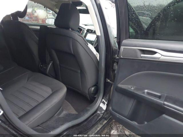 Ford Fusion Se Image 6