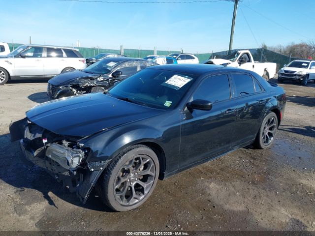 Chrysler 300 300s Image 8