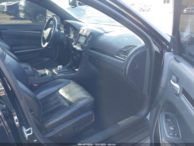 Chrysler 300 300s Image 5