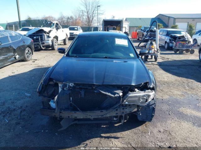 Chrysler 300 300s Image 17