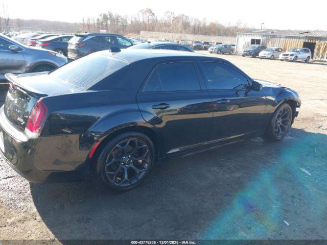 Chrysler 300 300s Image 13