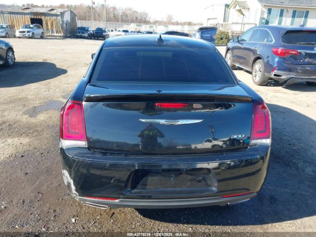 Chrysler 300 300s Image 16