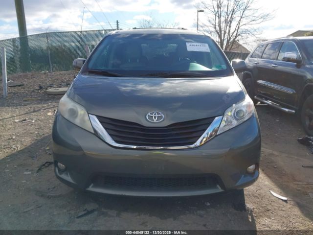 Toyota Sienna Xle V6 8 Passenger Image 11