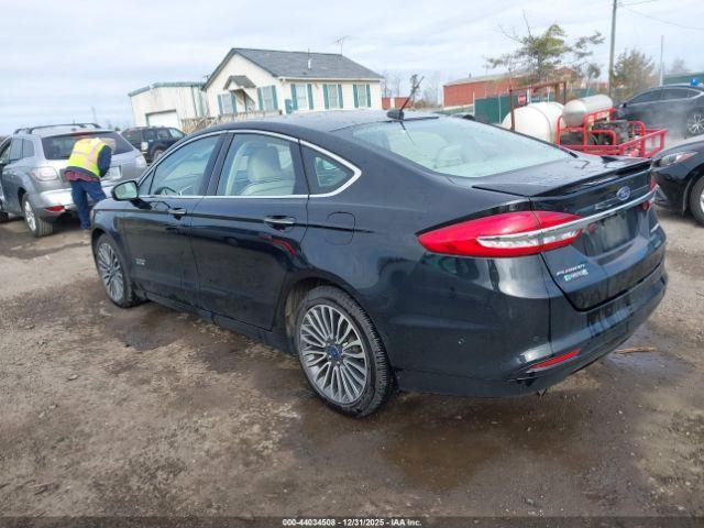 Ford Fusion Platinum Image 16