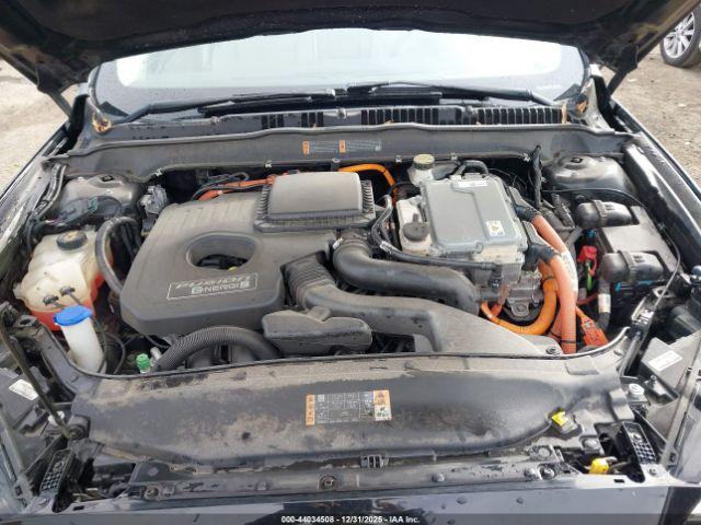 Ford Fusion Platinum Image 14