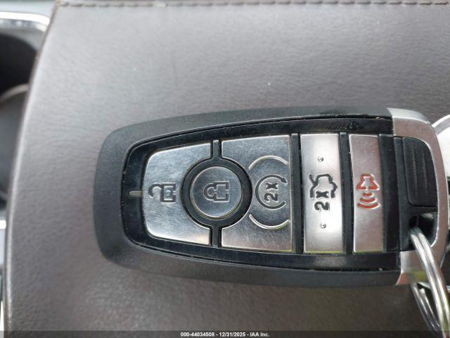 Ford Fusion Platinum Image 8