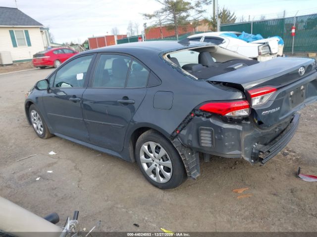 Toyota Corolla Le Image 9