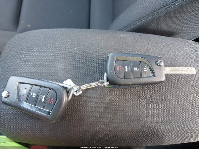 Toyota Corolla Le Image 14