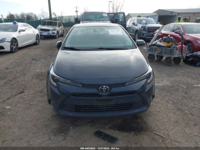Toyota Corolla Le Image 16