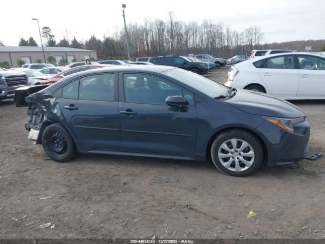 Toyota Corolla Le Image 12