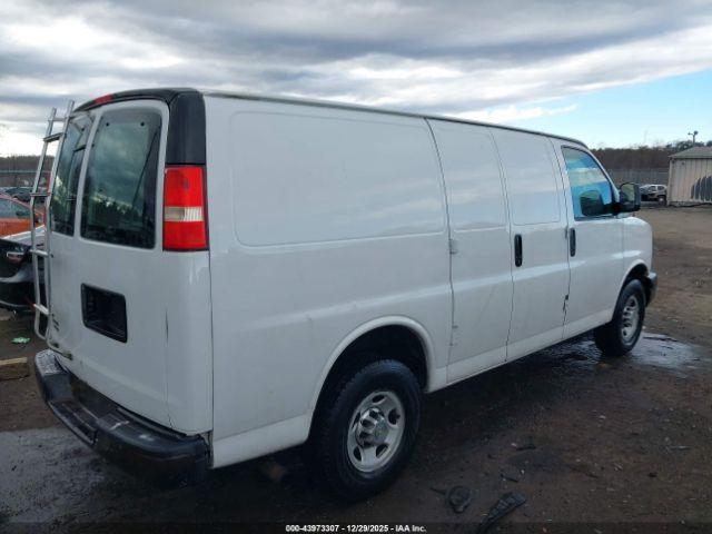 Chevrolet Express Work Van Image 6