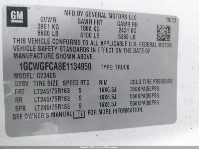 Chevrolet Express Work Van Image 13