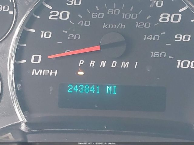 Chevrolet Express Work Van Image 16