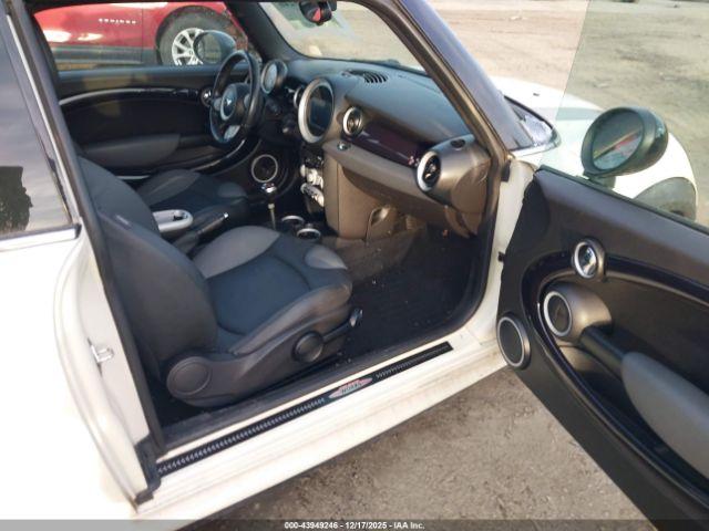 MINI John Cooper Works Clubman Image 12