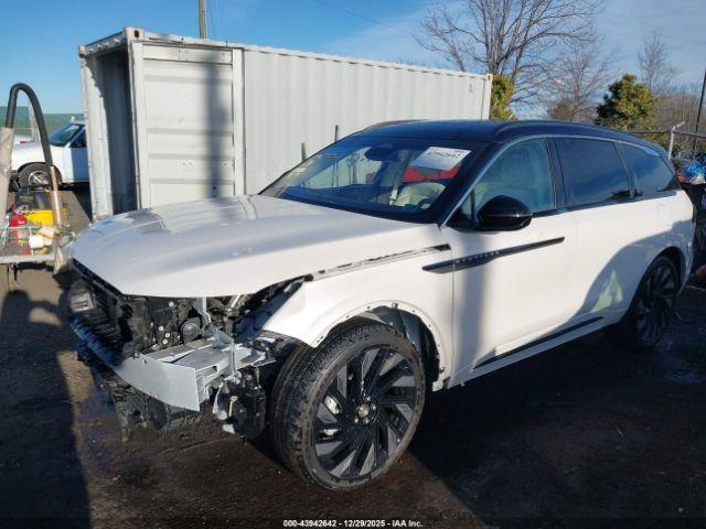 Lincoln Nautilus Black Label Image 19