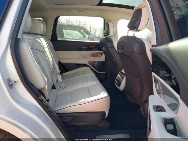 Lincoln Nautilus Black Label Image 11