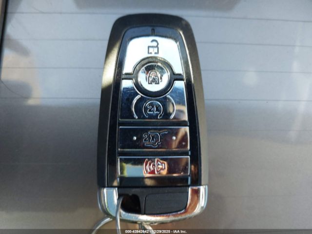 Lincoln Nautilus Black Label Image 9