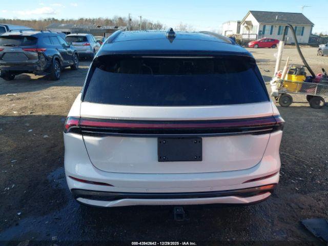 Lincoln Nautilus Black Label Image 8