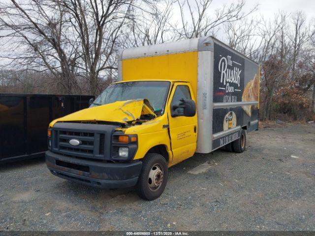 Ford E-350 Image 5