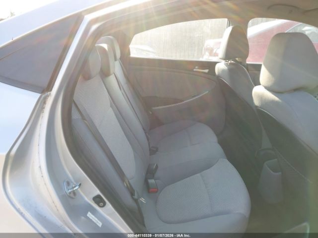 Hyundai ACCENT Gls Image 10